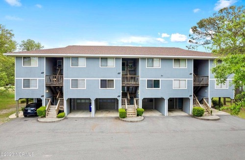 Caswell Beach Condo | Condo ∙ 3 bedrooms ∙ 8 guests