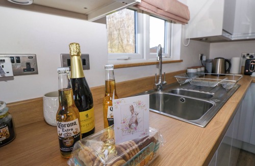Yealand Conyers Cottage | Coniston View Lodge
