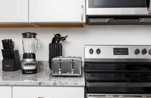 Hidden Valley House | Contemporary Getaway DT UNC