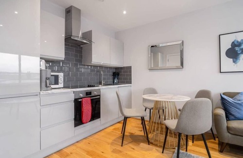 Eastleigh Apartment | Convenient 1 Bed Apartment in central Eastleigh