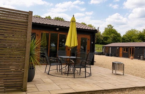 Cuddesdon Apartment | Converted Barn Studio with Private En-Suite