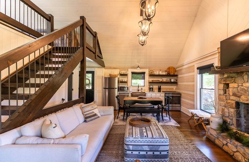 Vilas Cabin | Copper Cabin - modern cabin along Cove Creek, hot tub, fire pit