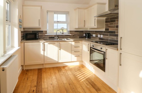 Morpeth Cottage | COQUET, pet friendly, with a garden in Longframlington