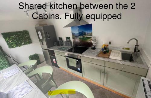 Bircotes Apartment | Cosy cabin with private bathroom