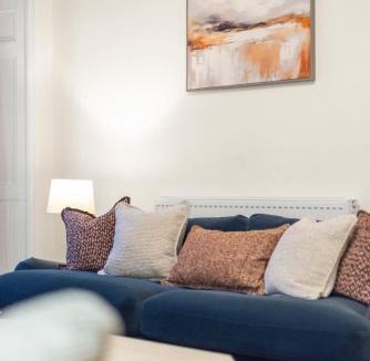 Leith Apartment | Cosy Flat in Central Edinburgh