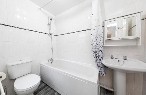 Stanley House | Cosy Semidetached Home