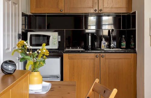 Courtfield Apartment | Cosy studio in Earls Court