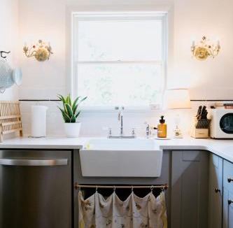 Long Beach House | Cottage by the Sea: Pagnotto Shellback House