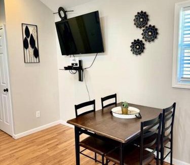 Marion House | Cottage on Lake James Resort Amenities Included