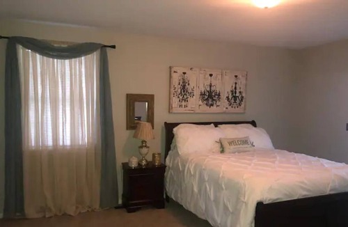 Goodlettsville Other | Country Farmhouse close to Nashville