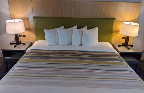 Pennington Bend Hotel | Country Inn & Suites by Radisson, Nashville, TN