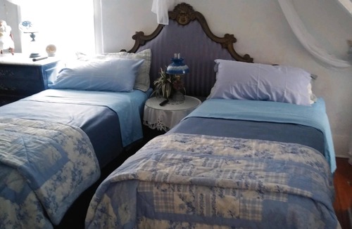 Henderson House | Country Manor - Top Floor