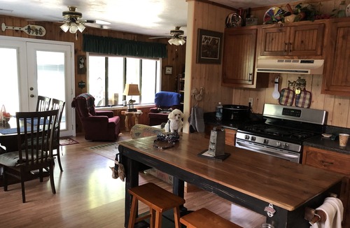 Murphy House | Country River Cabin