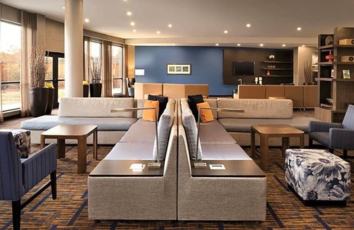 Salisbury Hotel | Courtyard by Marriott Salisbury