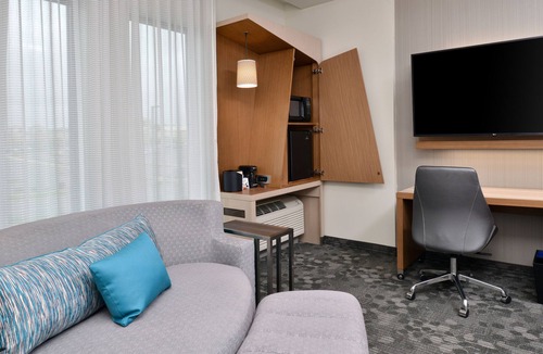 Dixie - Berryhill Hotel | Courtyard by Marriott Charlotte Steele Creek