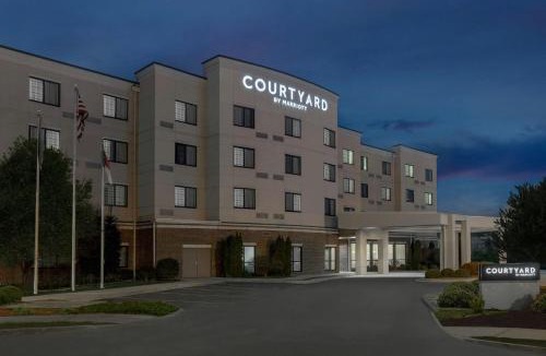 Salisbury Hotel | Courtyard by Marriott Salisbury