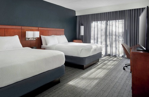 Calverton Hotel | Courtyard by Marriott Silver Spring North/White Oak