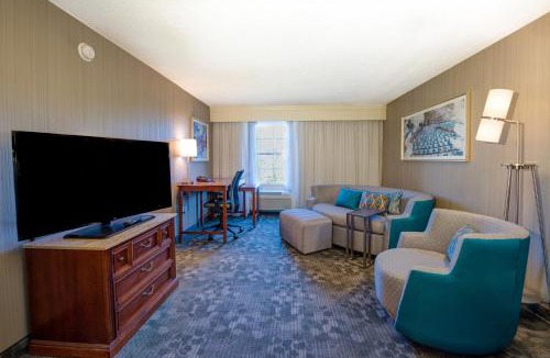Chapel Hill Hotel | Courtyard Chapel Hill