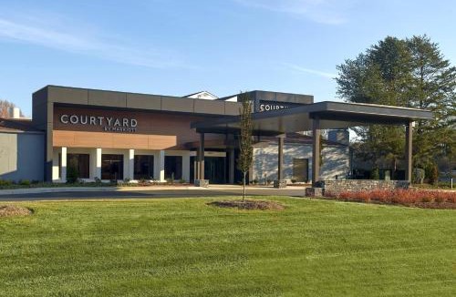 SouthPark Hotel | Courtyard Charlotte SouthPark