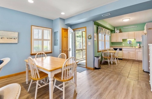 Ocracoke Bed & Breakfast | Courtyard Villas on Silver Lake Harbor