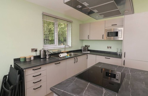 Hele Cabin | Cove Lodge, Ilfracombe, Devon.