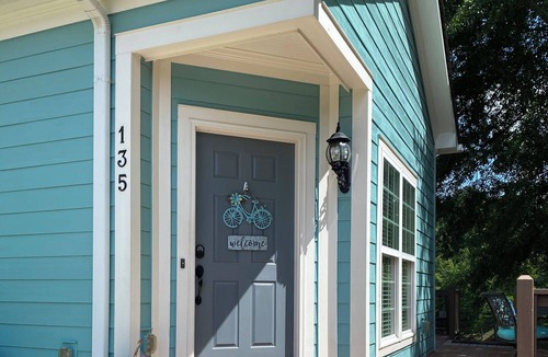Troutman House | Coventry Cove Lakefront House