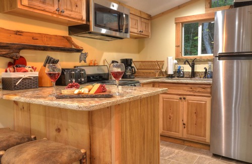 Almond House | Covered porch with grill, Hot Tub, Firepit, Pet friendly, Close To NOC & Tsali
