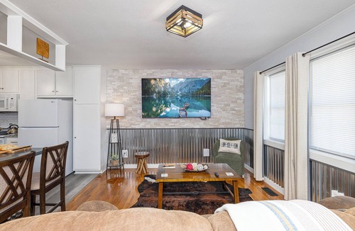 Lincolnton House | Cow Patch- Country Flair, Nintendo, Large Parking