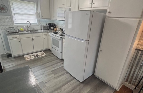 Lincolnton House | Cow Patch - Country Styling with Large Parking located in Town, Nintendo, EV