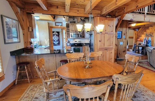 Sapphire House | Cownie Cabin of Sapphire Valley, Cownie Cabin of Sapphire Valley