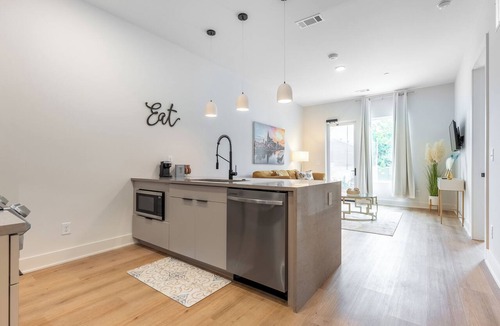 Inglewood Condo | Cozy 1-bedroom condo in a nice East Nashville neighborhood