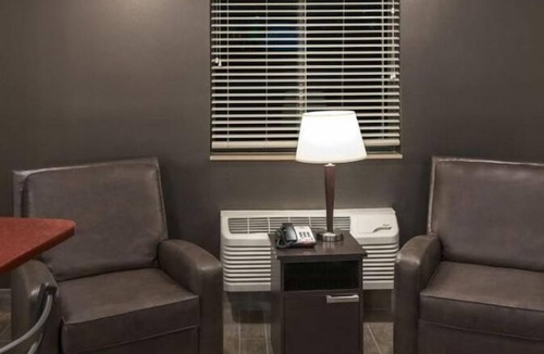 Huntersville Apartment | Cozy 1-bedroom hotel in delightful Huntersville up to 2 people