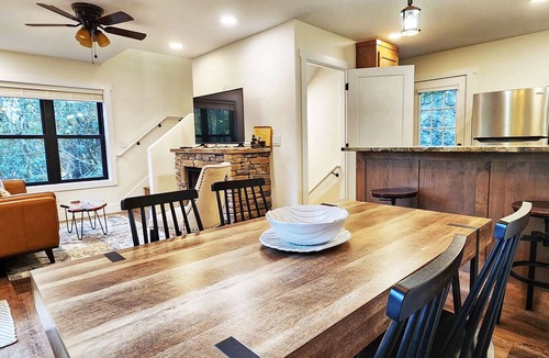 Boone Ski Chalet | Cozy 2-bedroom bohemian chalet in Banner Elk, convenient location in Mill Ridge