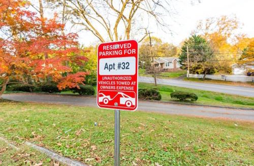 East Ridge Hotel | Cozy 2-Bedroom Getaway in East Ridge, Chattanooga