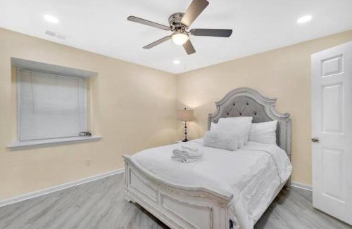 Charlotte House | Cozy 2 Bedroom Pineville-Matthews Duplex Sleeps 8
