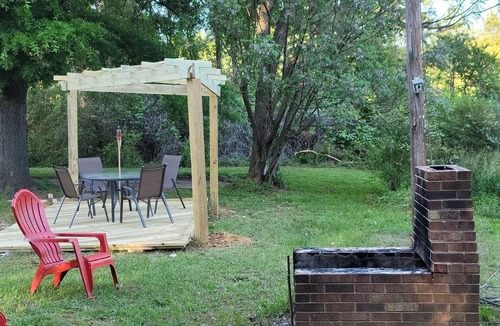 Walnut Cove House | Cozy 3BR-near Hanging Rock, Chateau Vie, Meadows, Friends wedding venues