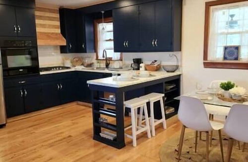 Hamptonville House | Cozy 4 Bedroom Cottage on Historic 120 acre Farm