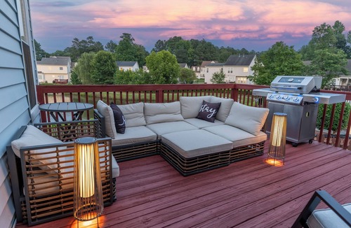 Northeast Raleigh House | Cozy 4-bedroom Raleigh Retreat. Home Theater. Furnished Deck. 15 min to Downtown