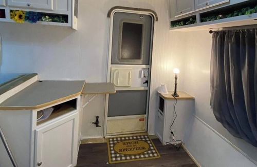 Columbus RV Rental | Cozy 5th Wheel Camper on a Wooded Site! Close to everything!