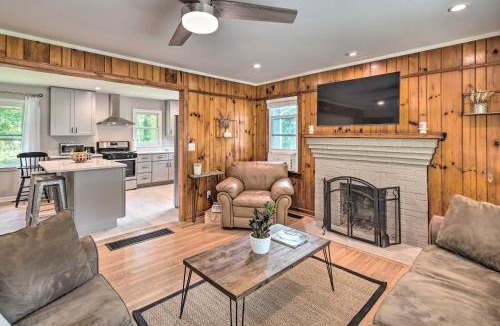 Skyland House | Cozy Arden Cottage, 2 Mi to Lake Julian Park!