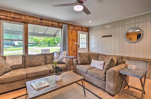 Skyland House | Cozy Arden Cottage, 2 Mi to Lake Julian Park!