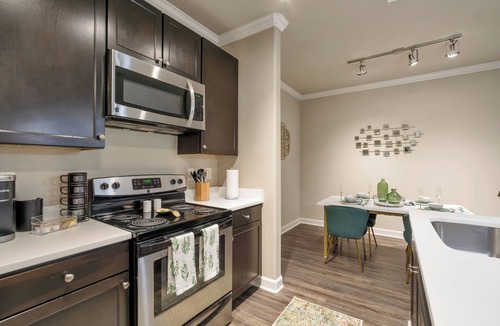 Durham Apartment | Cozy, beautifully decorated apartment!