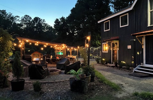 Little River Cabin | Cozy cabin in pleasant Little River perfect 4 a relaxing getaway.6 min 2beach.