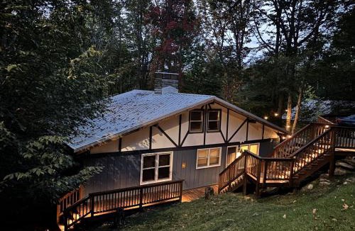 Charter Hills House | Cozy cabin with boosted Wi-Fi
