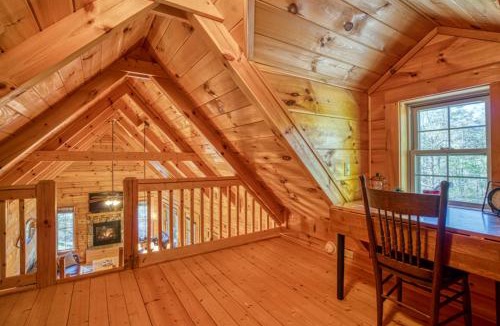 Clearwater Creek House | Cozy Carolina Private Cabin With Firepit