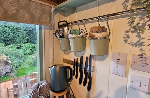 Northampton House | Cozy Cobblers Cabin