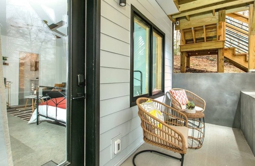 Asheville House | Cozy Comfortable Asheville Couple's Getaway