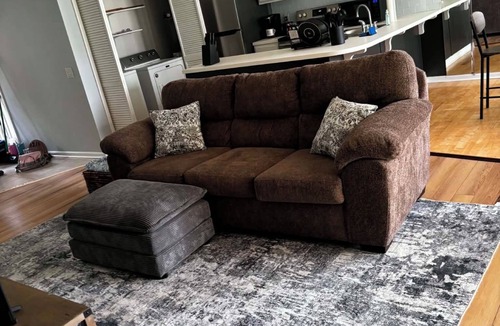 Greenville Condo | Cozy condo perfect for traveling medical professionals or nomads.