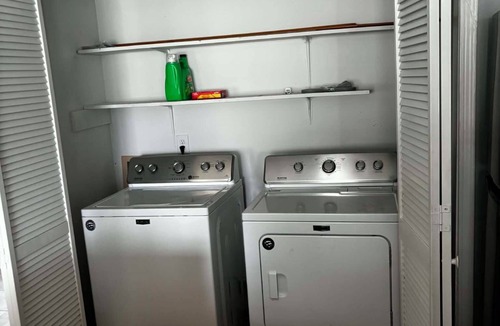 Greenville Condo | Cozy condo perfect for traveling medical professionals or nomads.