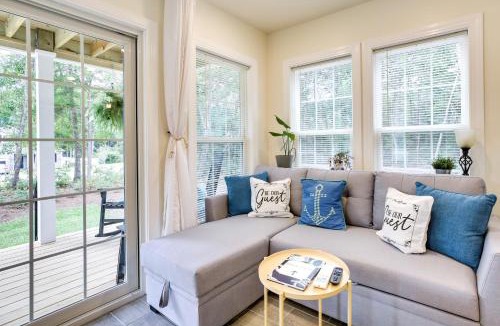 Southport House | Cozy Cottage Minutes to Downtown Southport!